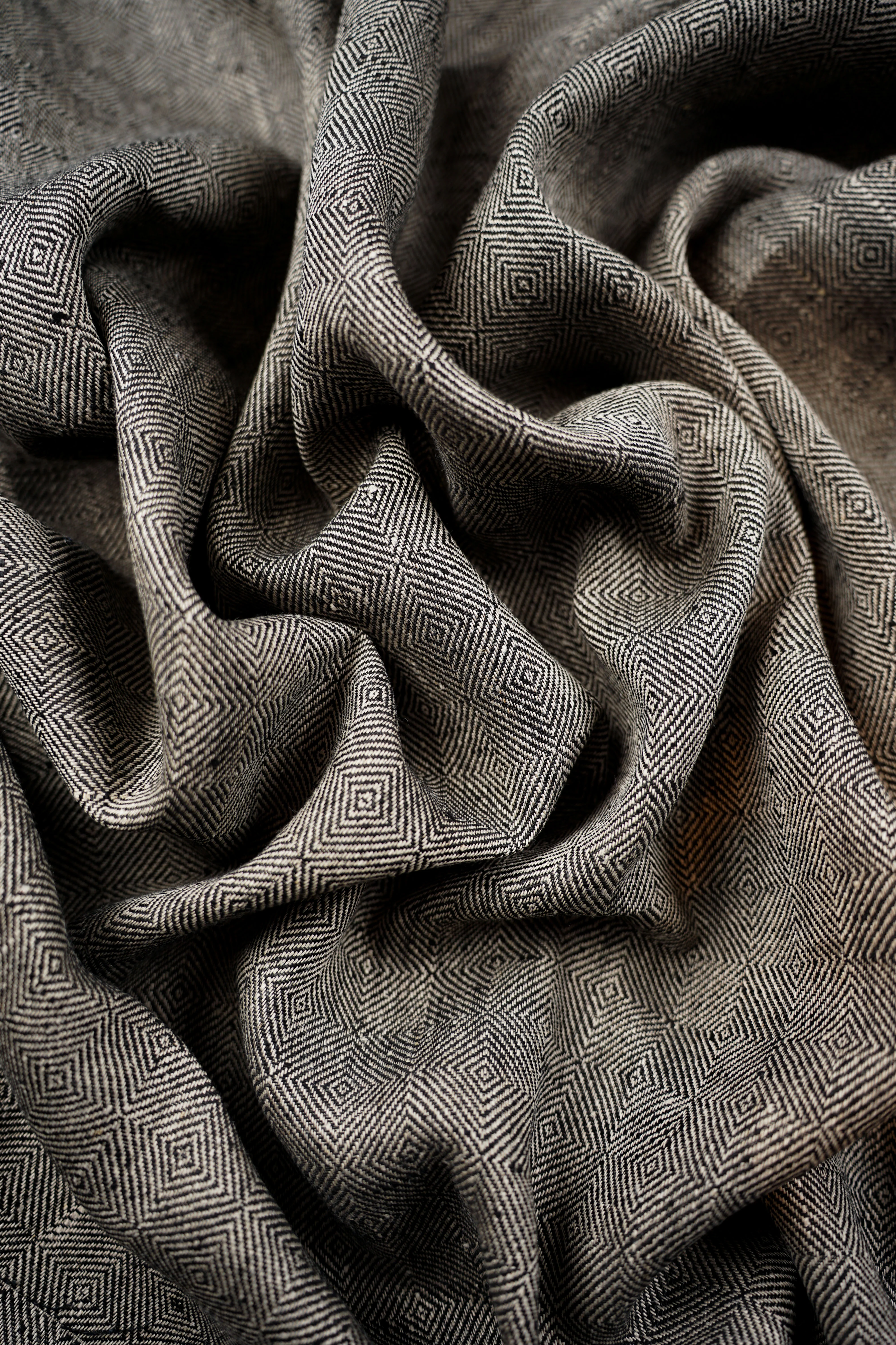 Deadstock - Linen Fabric - Goose Eye - Black, Linen - DI22 - Image 2