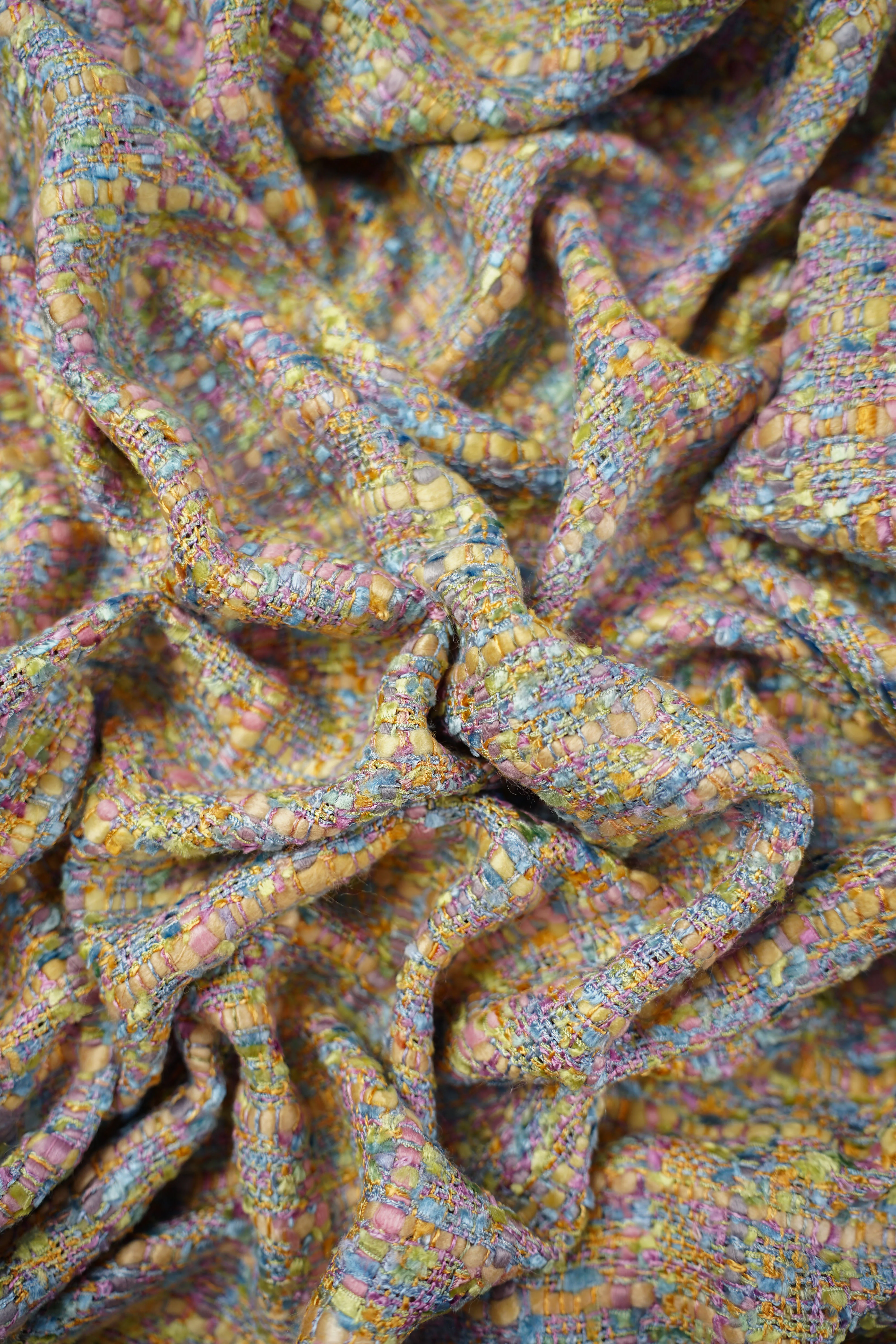 Italian Jacket fabric - "Chanel-Look" - Viscose - Bubblegum - fg.12