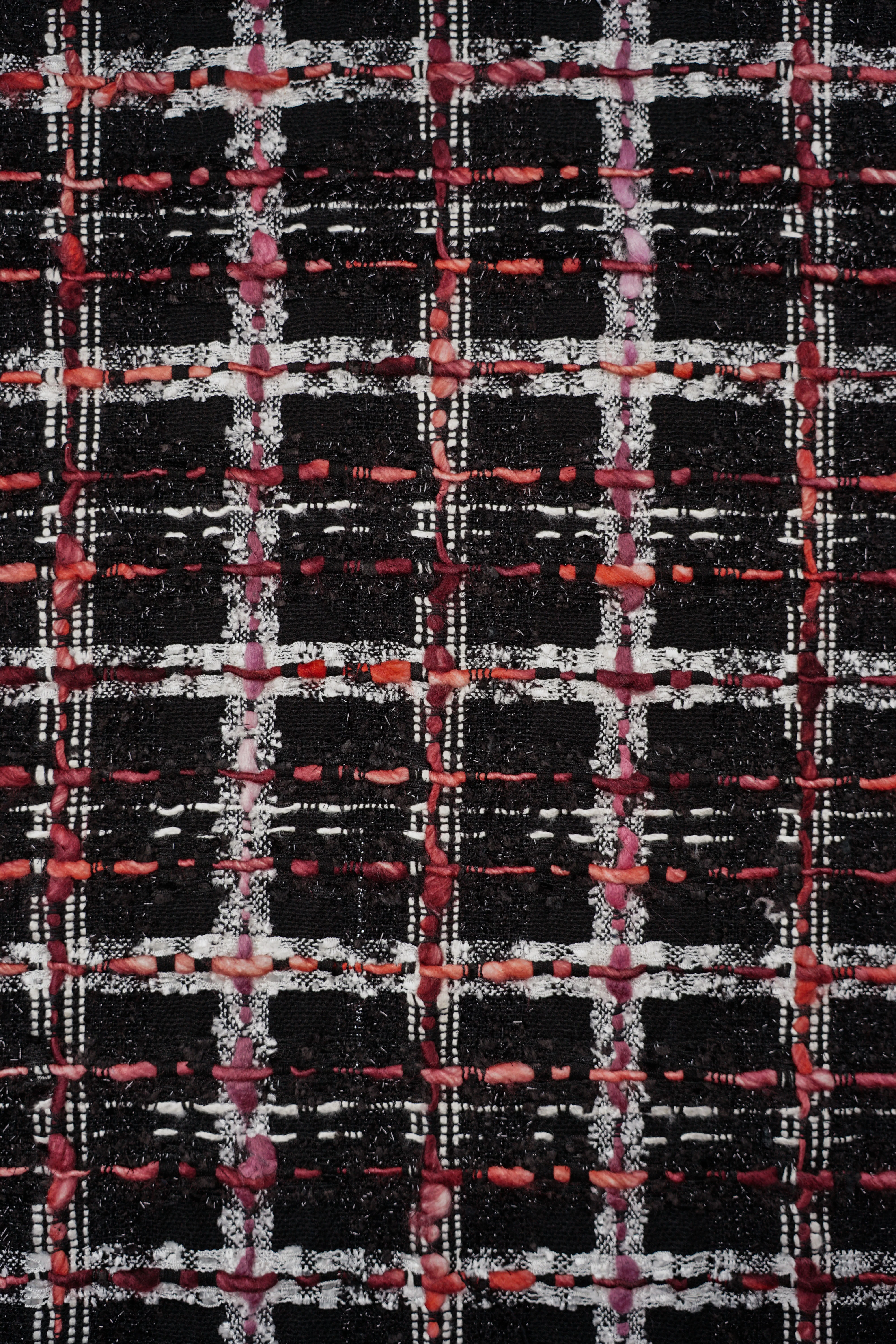 Italian Jacket fabric - "Chanel-Look" - Wool, Viscose, Lurex - Black, burgundy - fg.F - Image 6