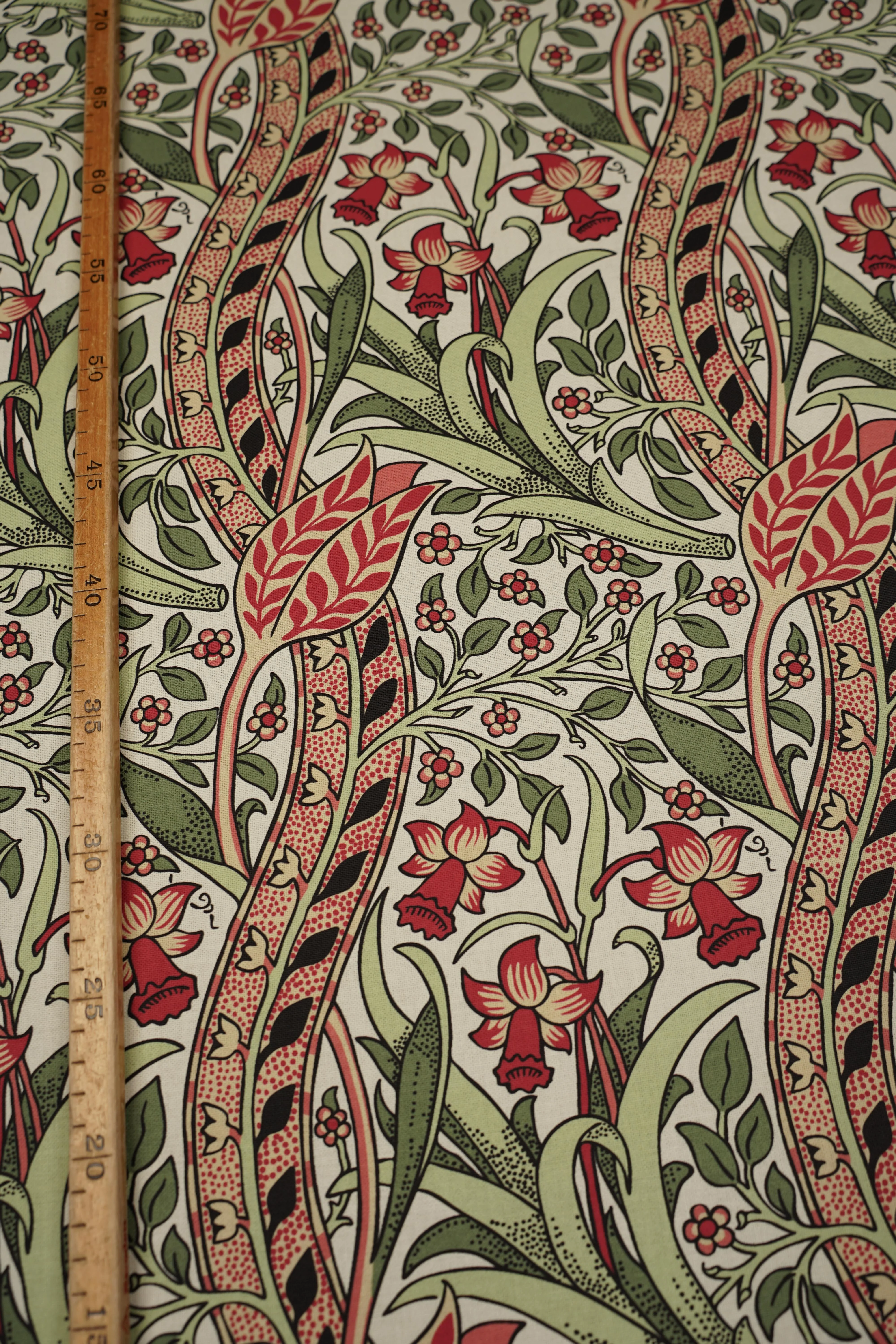 Jugend Patterned Furniture Fabric Curtain Fabric - Cotton - Daffodil forest - Red - Image 4
