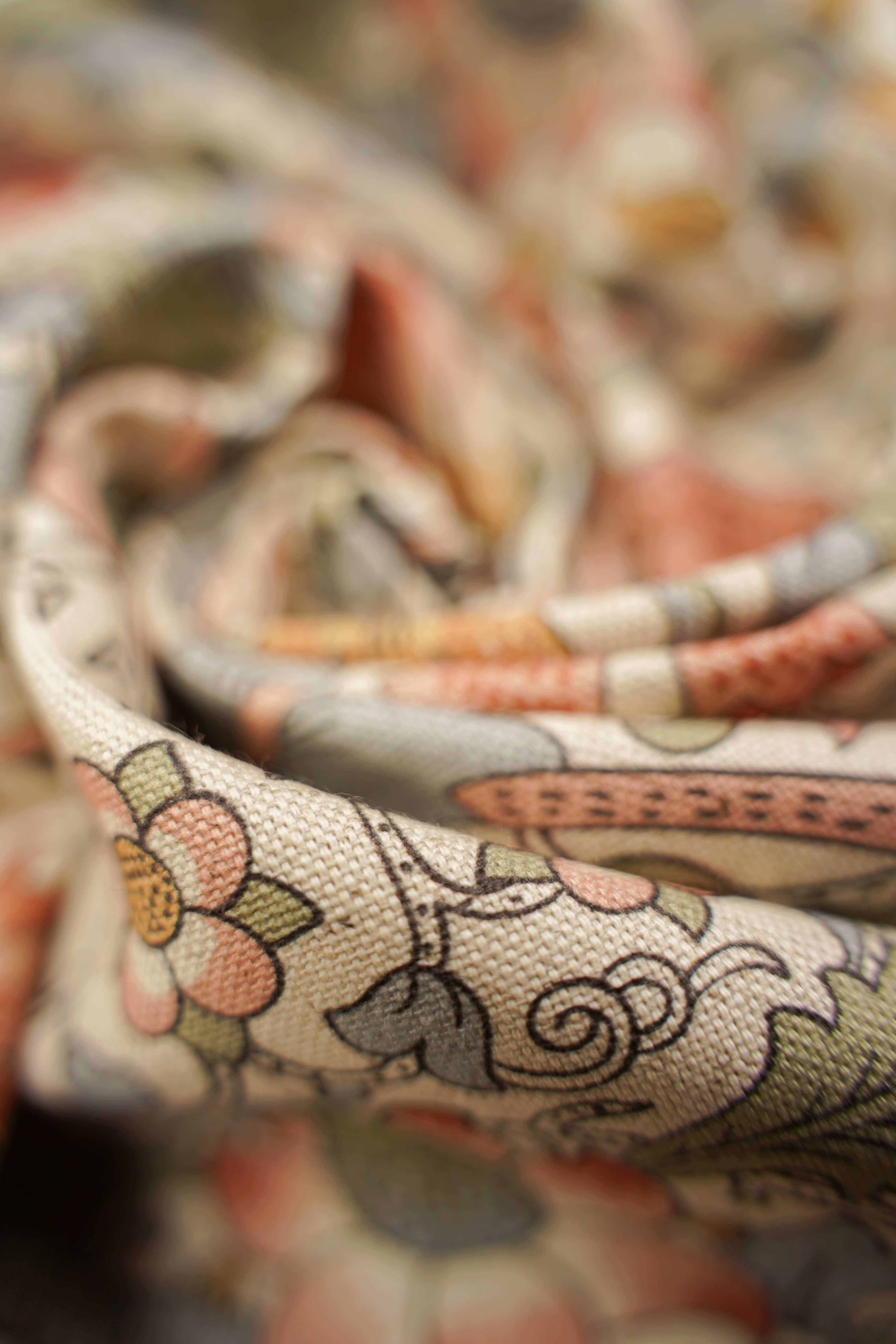 Jugend Patterned Upholstery Fabric Curtain Fabric - Strictly Blooming - Pink - Image 5