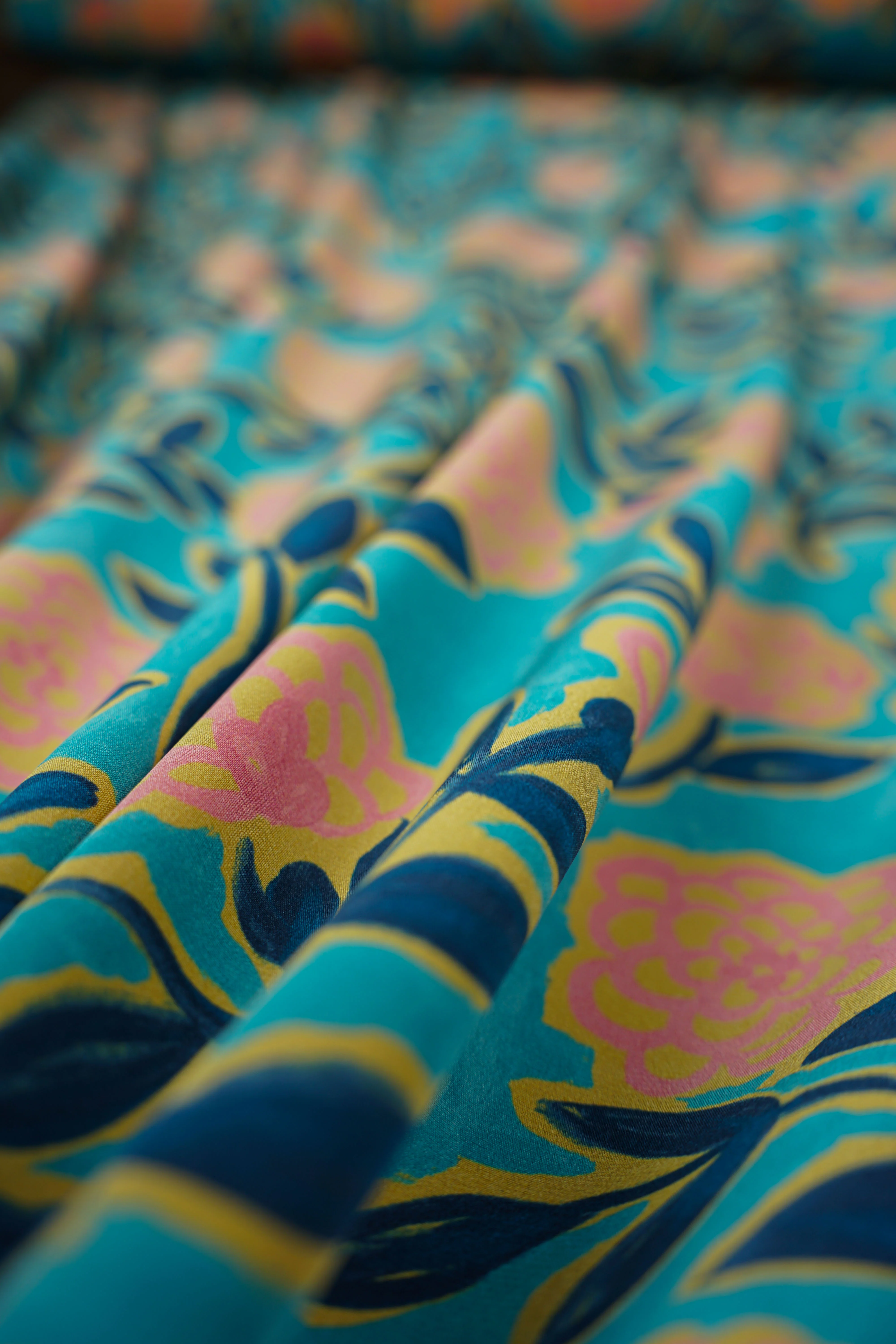 Liberty - Silk - Kensington CrĂȘpe de chine - Frieze - Image 3