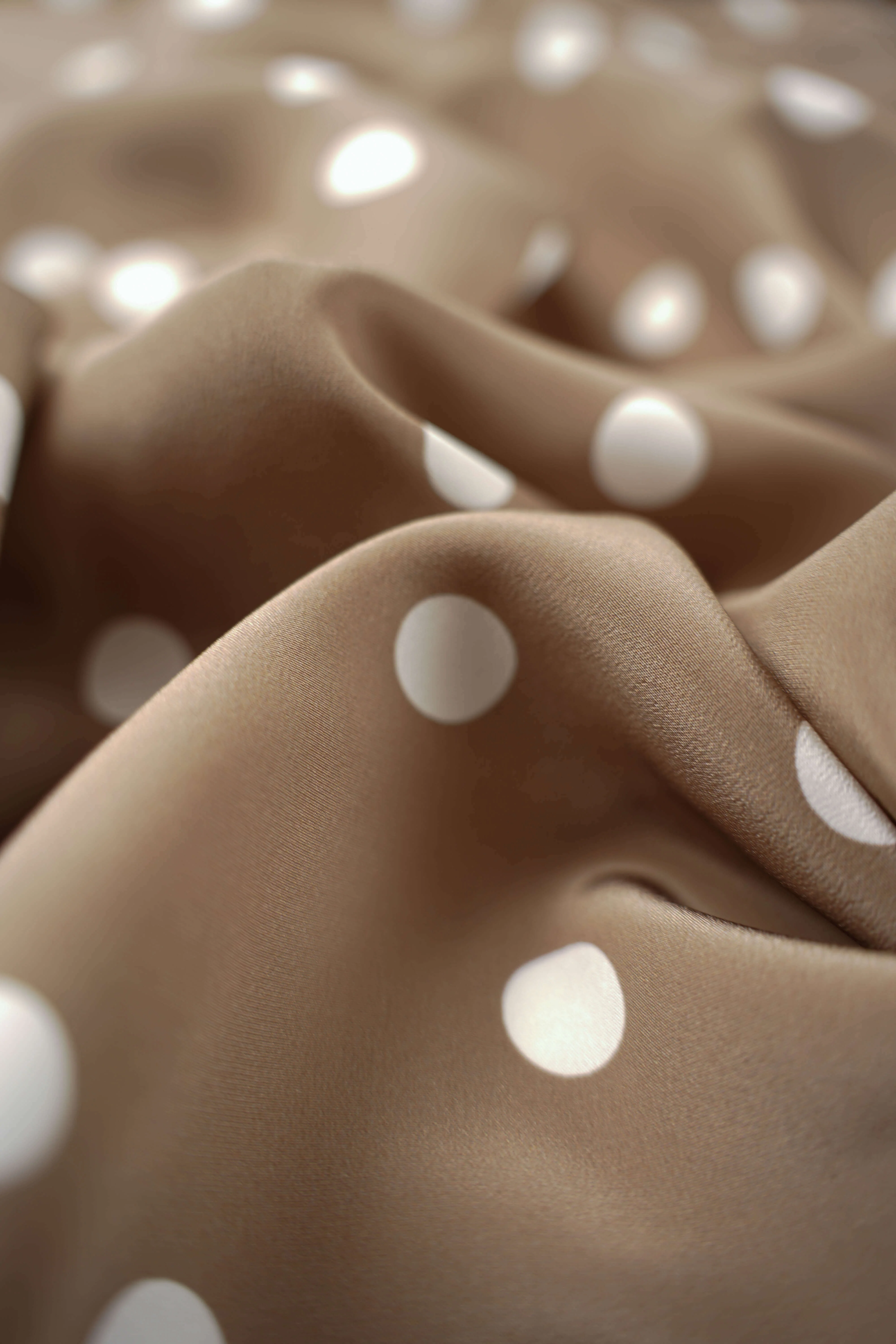 Made by GĂ„rda Textil - Silk - CrĂȘpe de Chine - Dotted Cream - Taupe - Image 3