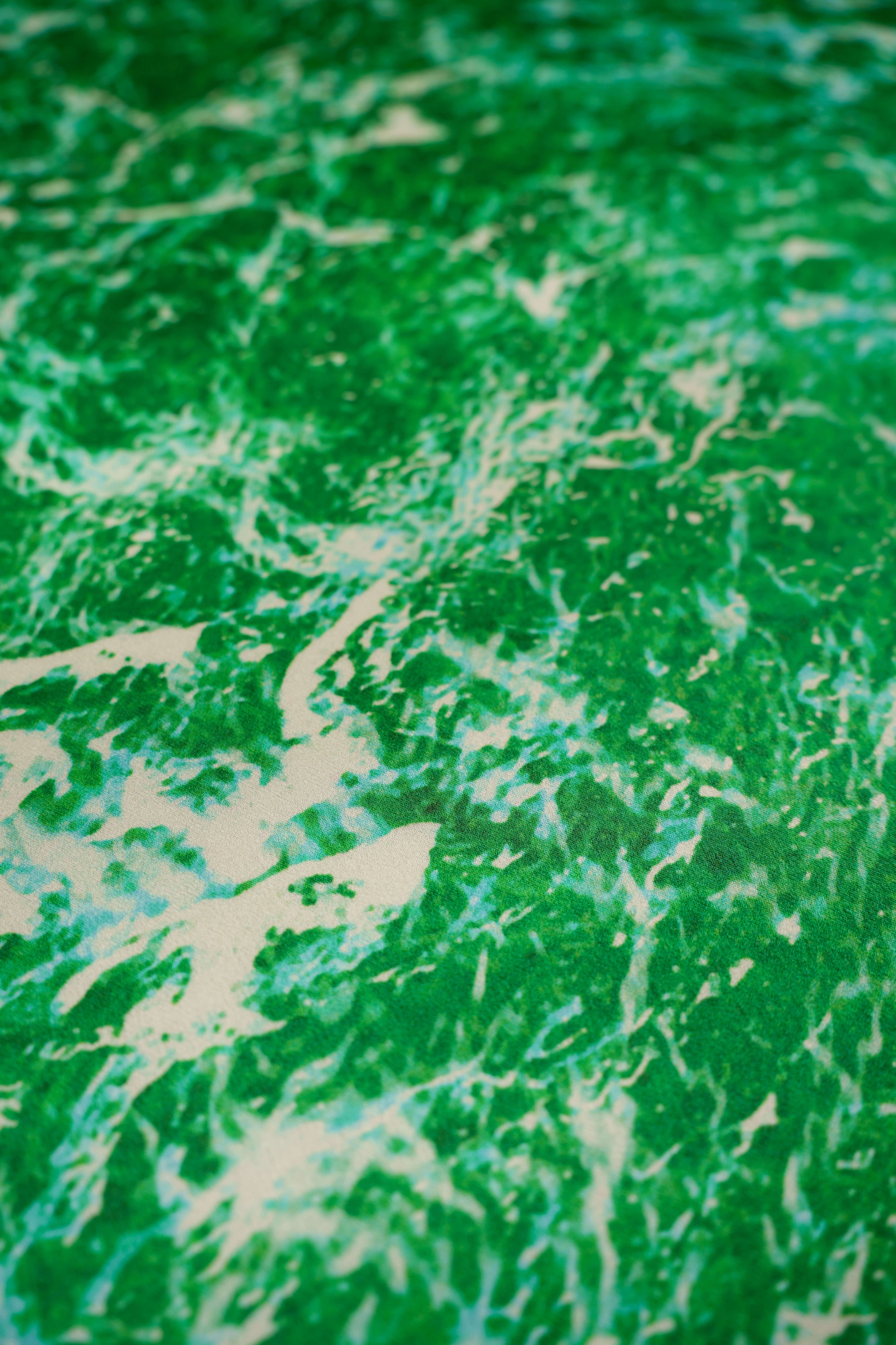 Made by Gårda Textil - Silk - Crêpe Satin - Marble Ocean - Emerald - Image 5