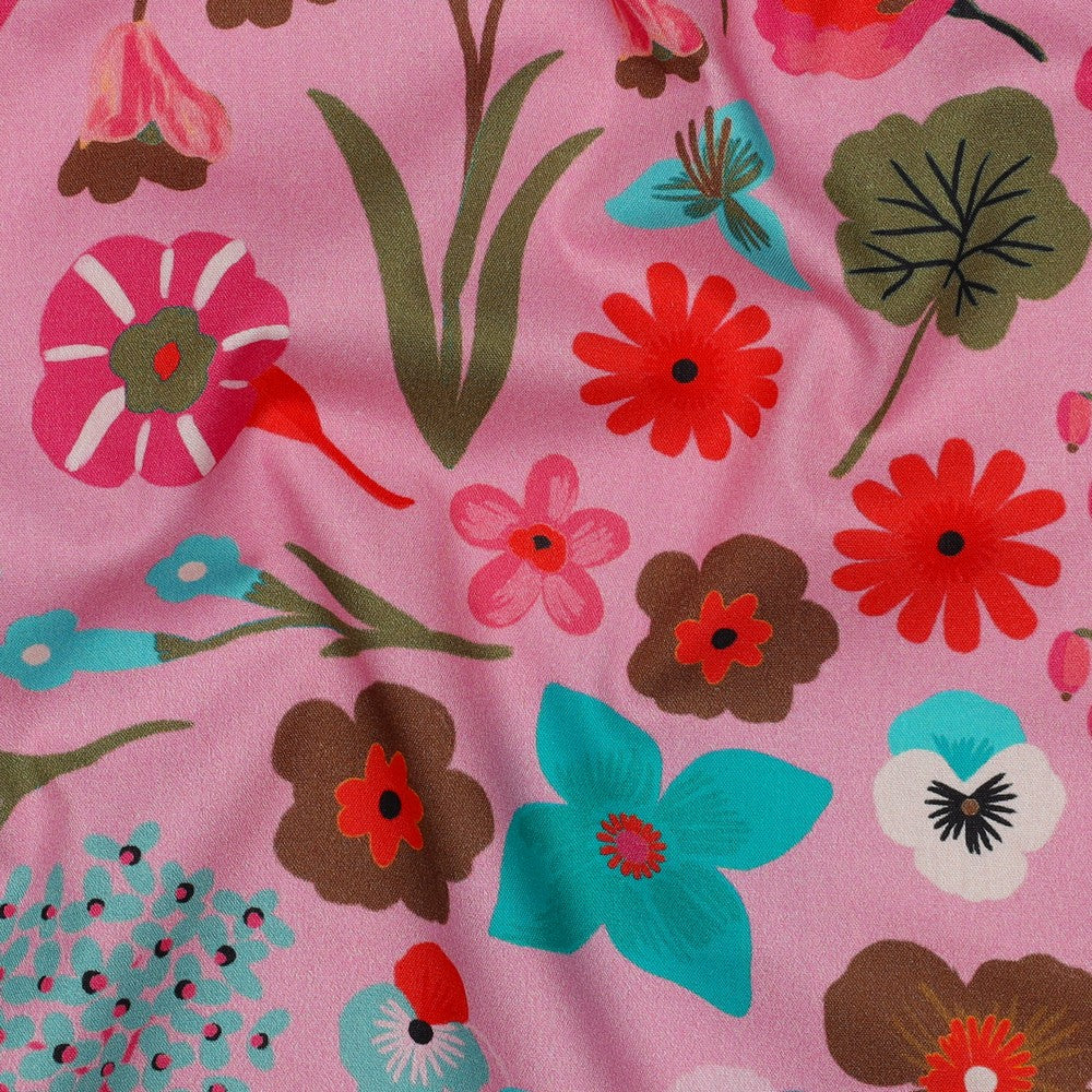 Nerida Hansen - Fine Poplin - Meadow Flower - Cotton - Light Pink - Image 2