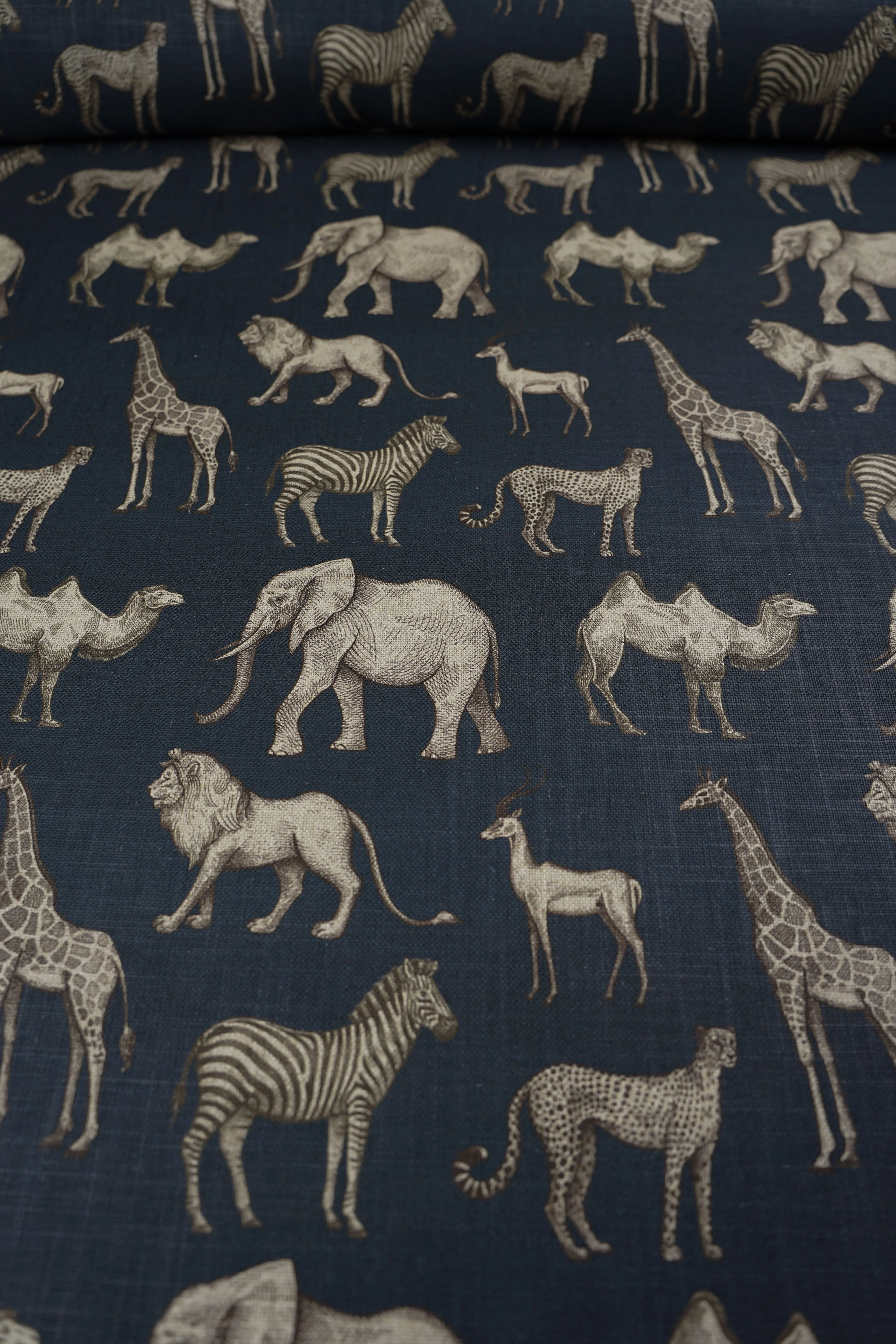 Patterned - Curtain and furniture - Linen - Viscose - MD 30.000 - Animals - Lirien marino - Image 2