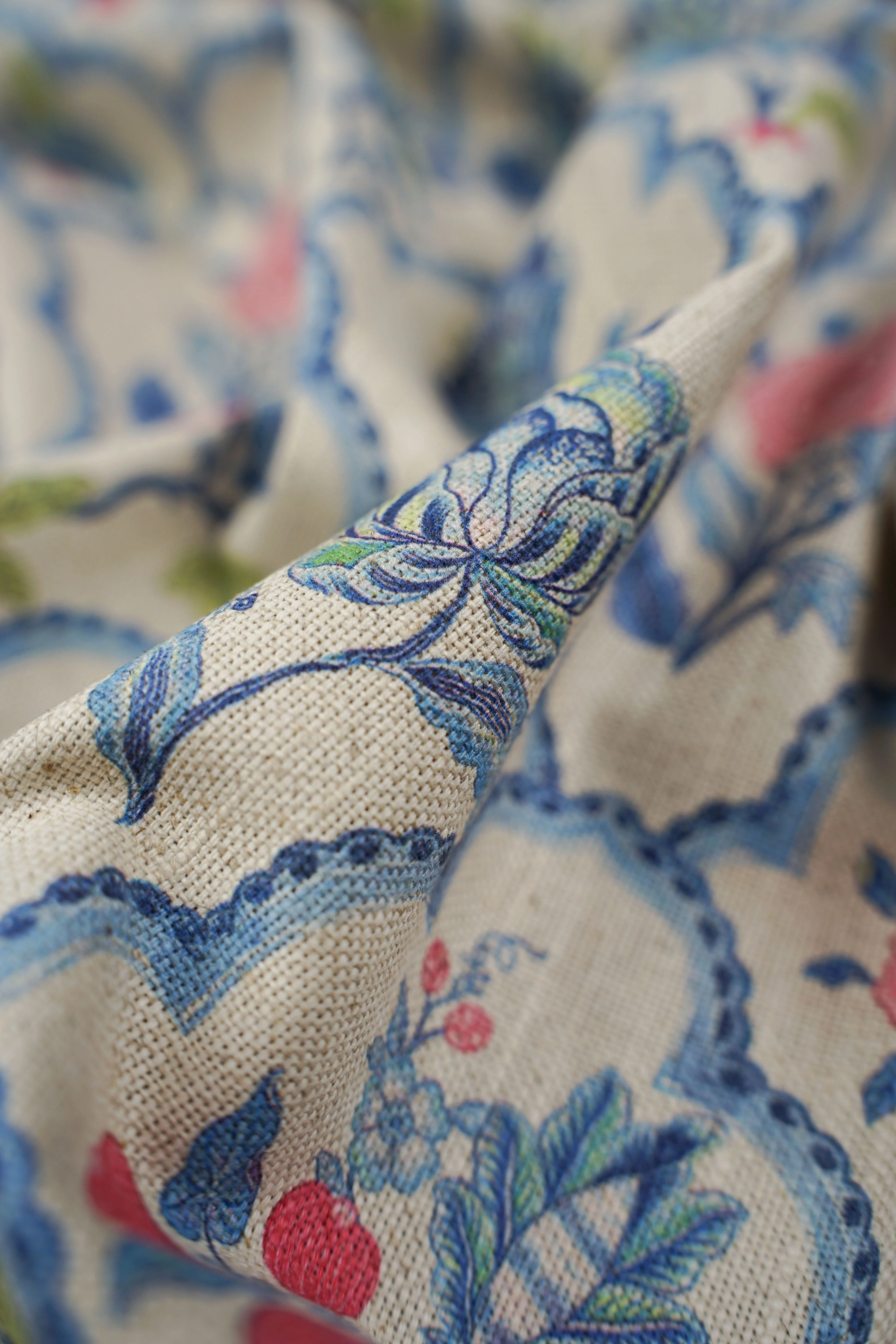 Patterned - Curtain fabric - Cotton - Linen - Flower - Amoli bright 2 - Image 4