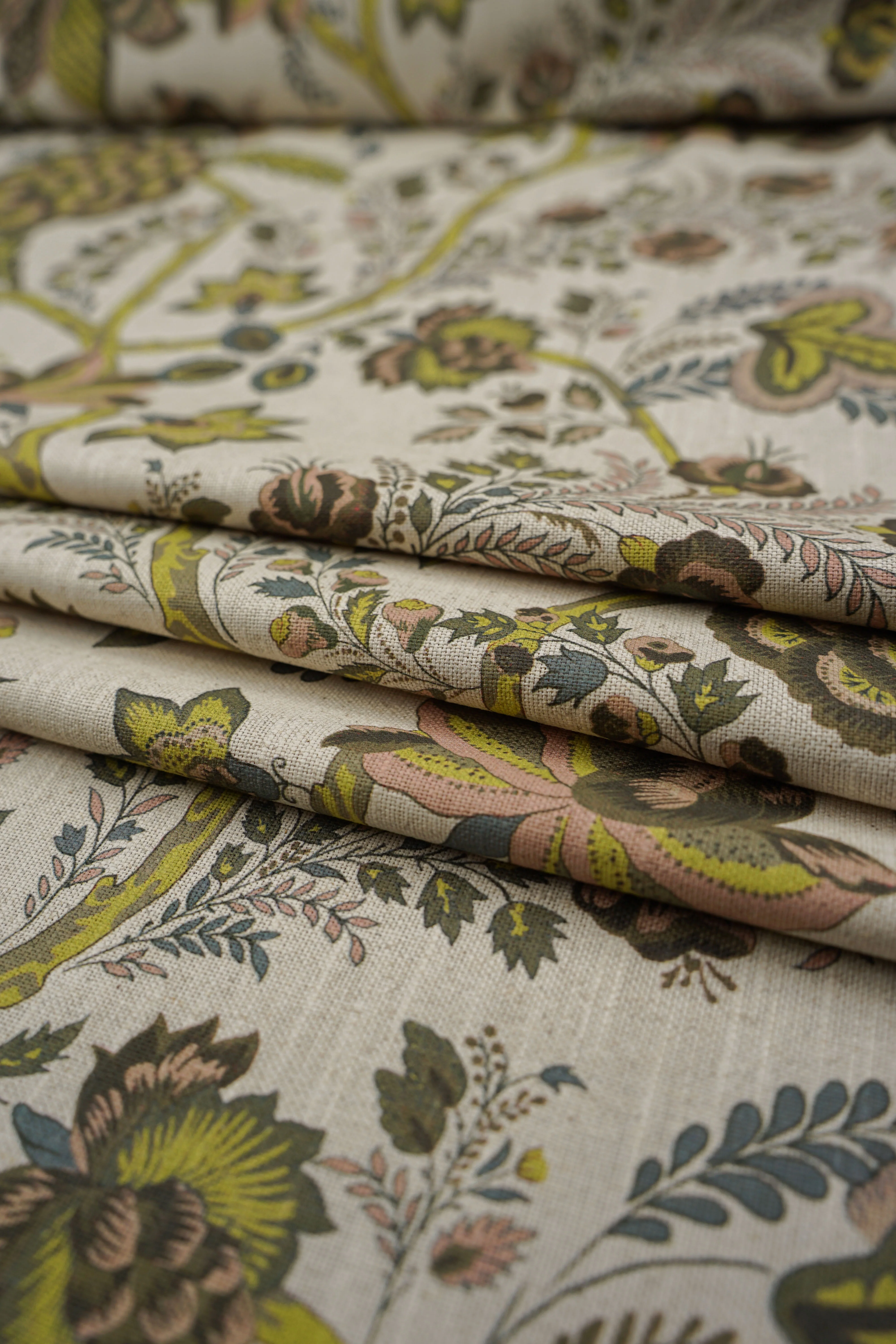 Patterned - Curtain fabric - Linen - Cotton - Flower - Pamola vibrant