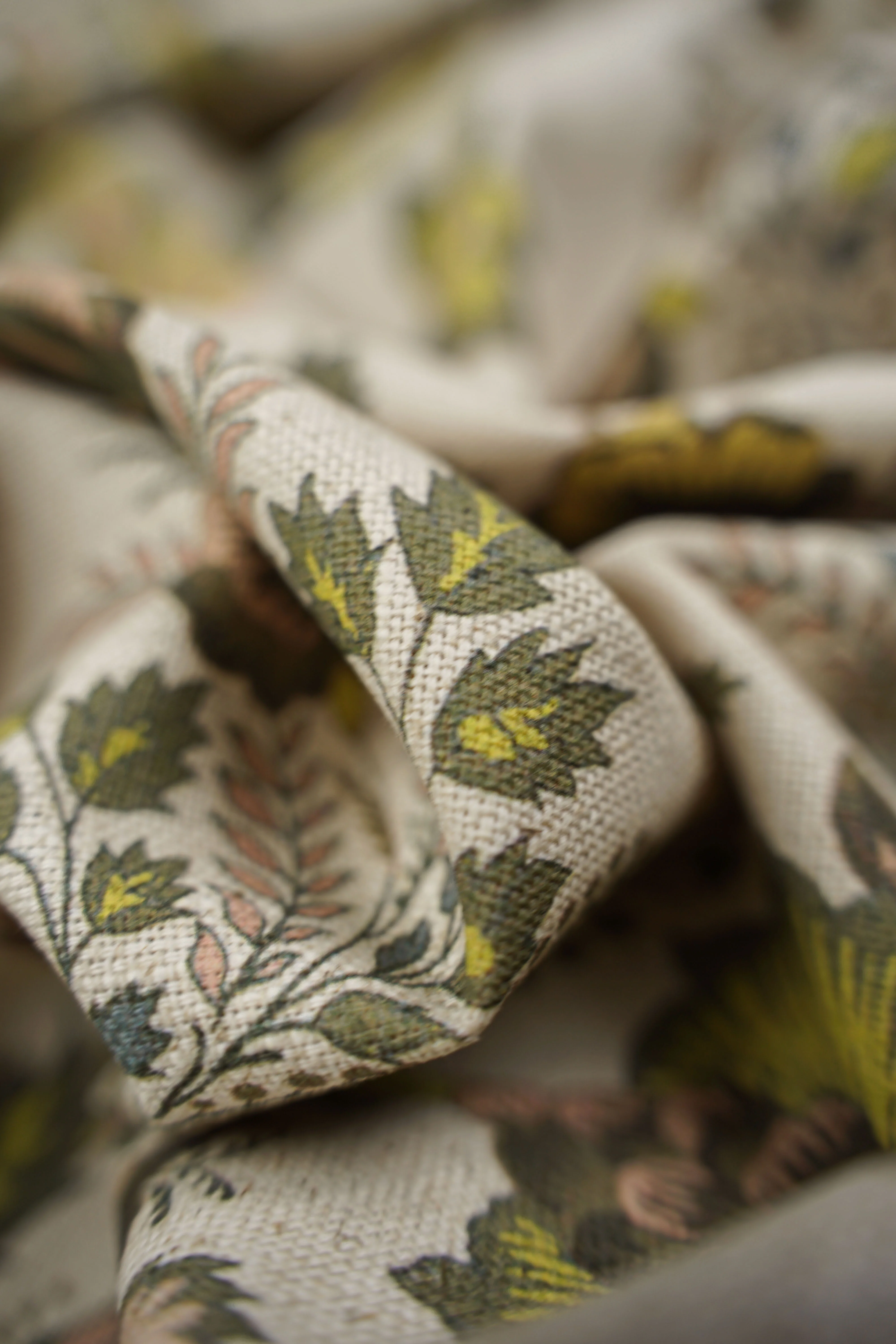 Patterned - Curtain fabric - Linen - Cotton - Flower - Pamola vibrant - Image 3