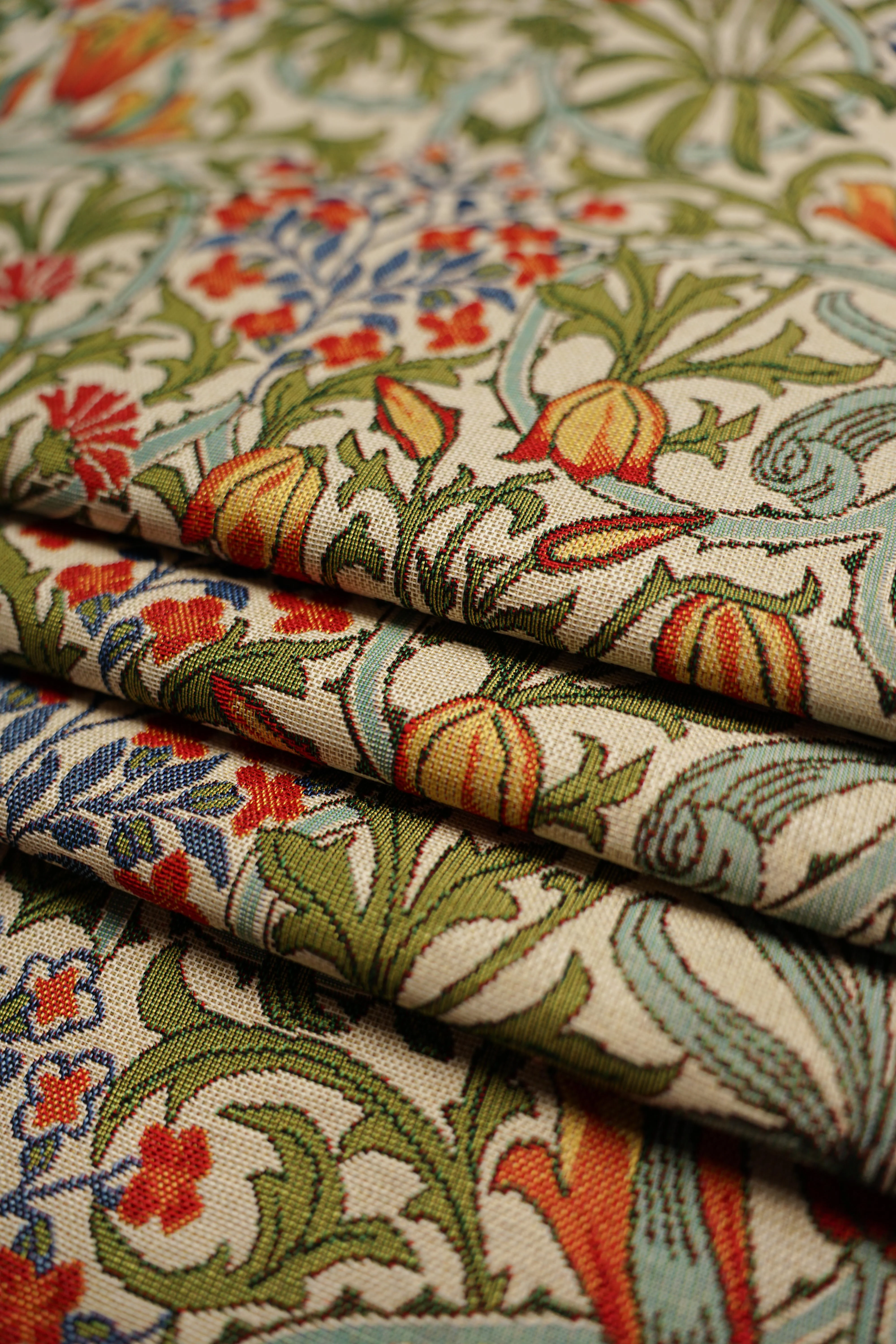 Patterned - Interior - Tapestry - Cotton - Polyester - Floral installation - 1611