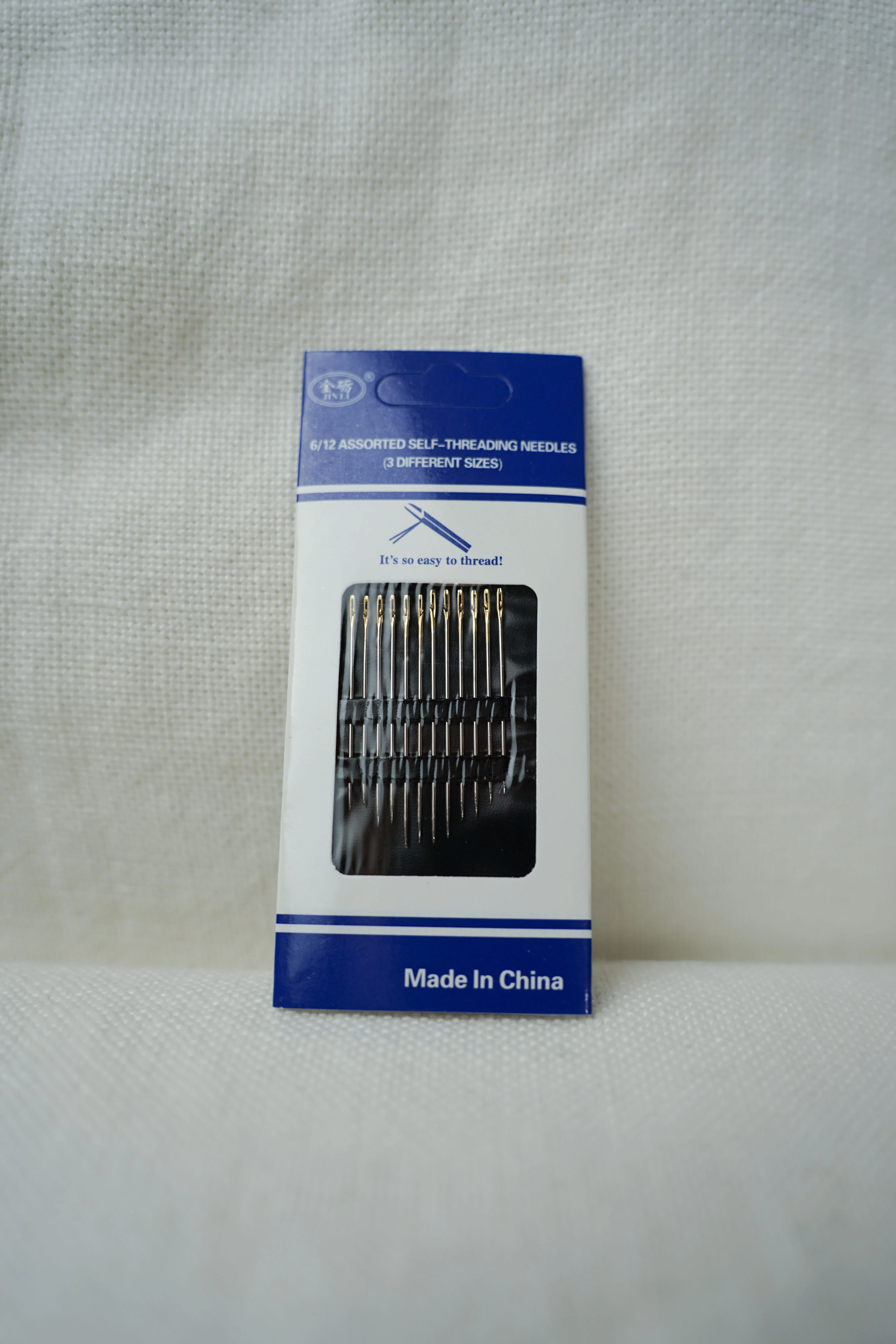 Sewing needles - Lightly threaded - Hand sewing