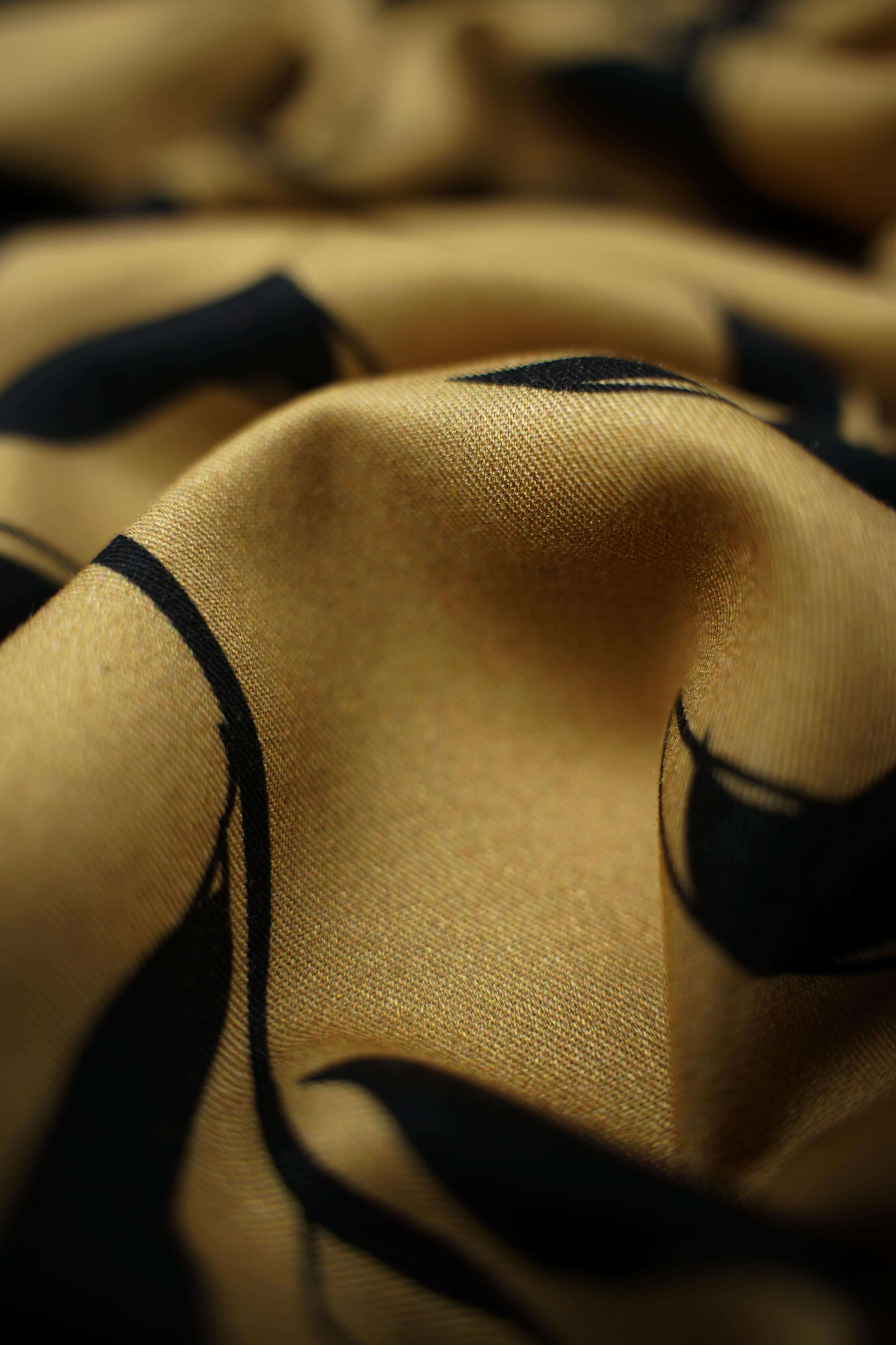 Viscose - Patterned - Twill - Soft - Camel - 001 - Image 4